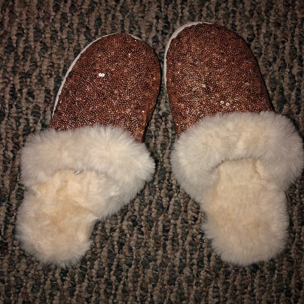 Sparkly pink slippers
